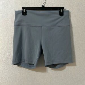 Lululemon high Rise shorts 6”